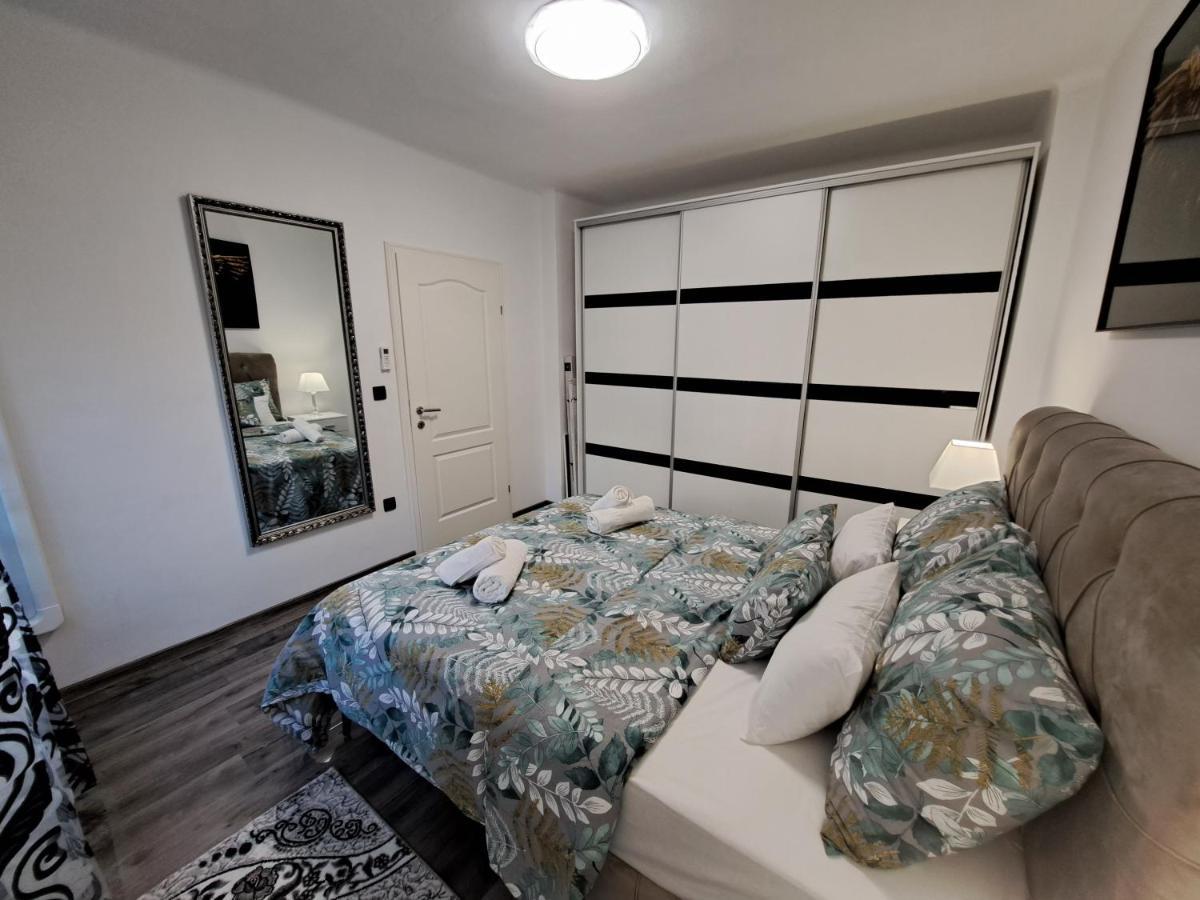Apartment Monaco Rijeka Exterior foto